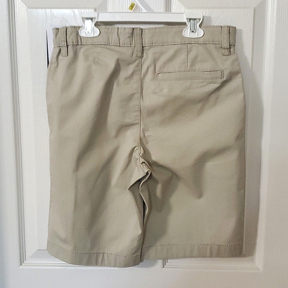 NWT New OshKosh B'gosh Khaki Shorts Adjustable Waist Kid's Size 14 - Picture 3 of 4